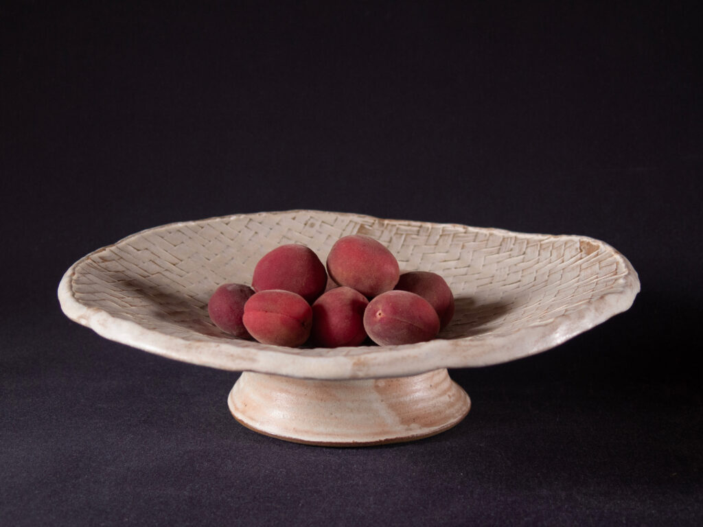 2.-R-Hamilton-footed-dish-407890770a6af9ca3f9d742b73ccb69e