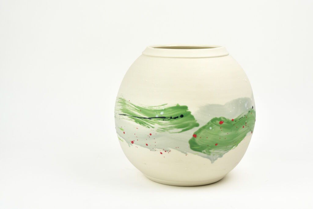 Sonja-Top_Moonjar-5c2c80f0722442aa0a4dbc4c7567aa8b